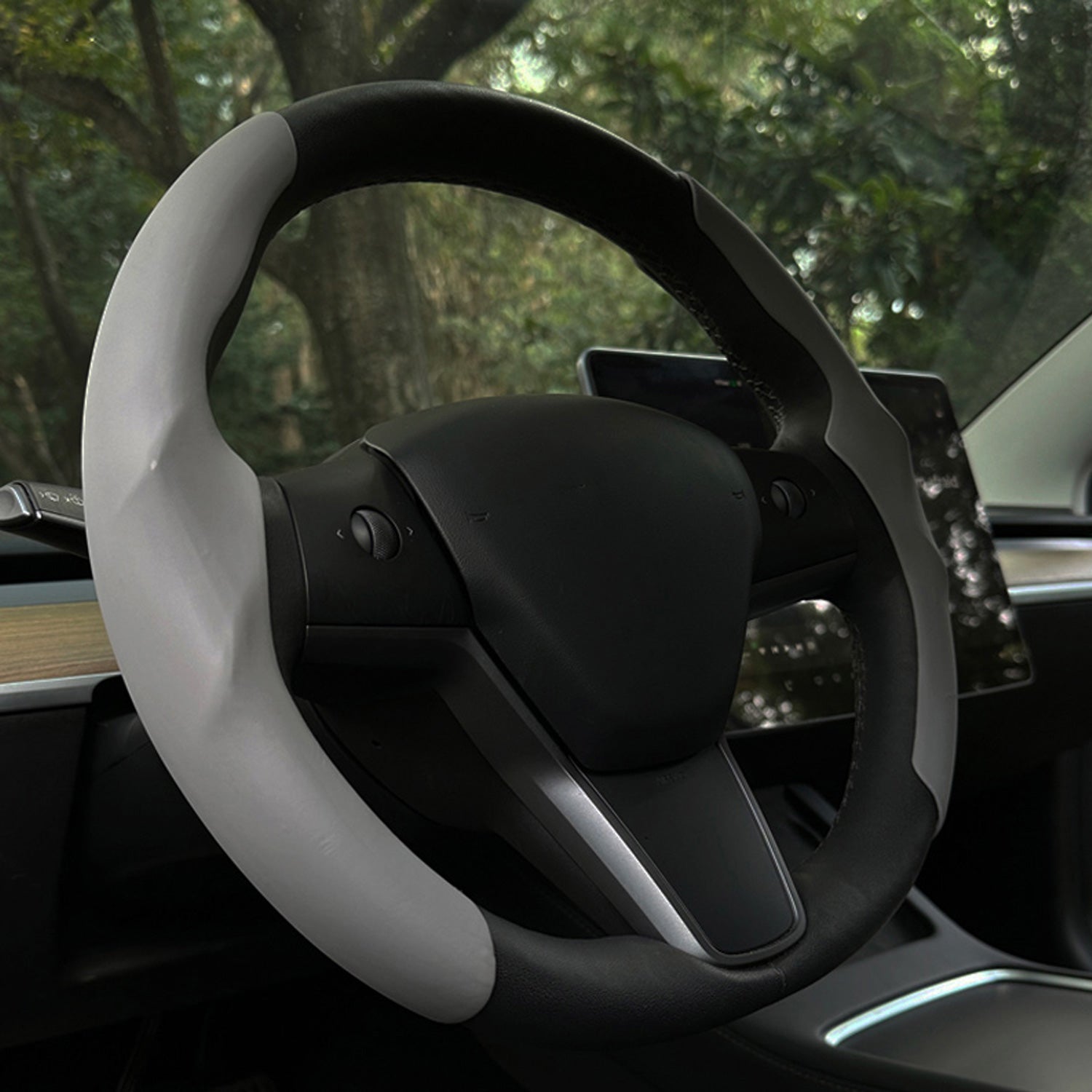 Silicone Steering Wheel Cover for Tesla Model Y Juniper 2025