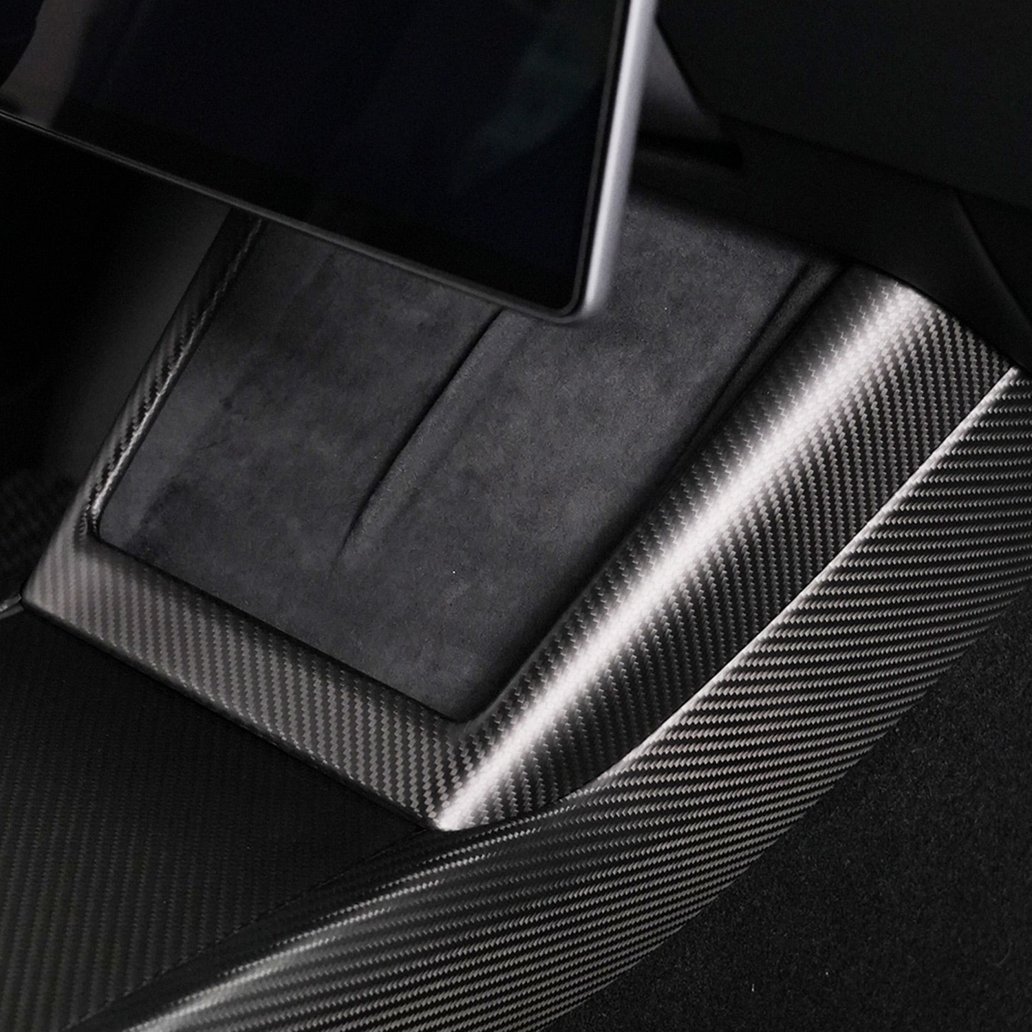 Carbon Fiber Wireless Charging Frame for Tesla Model Y Juniper 2025